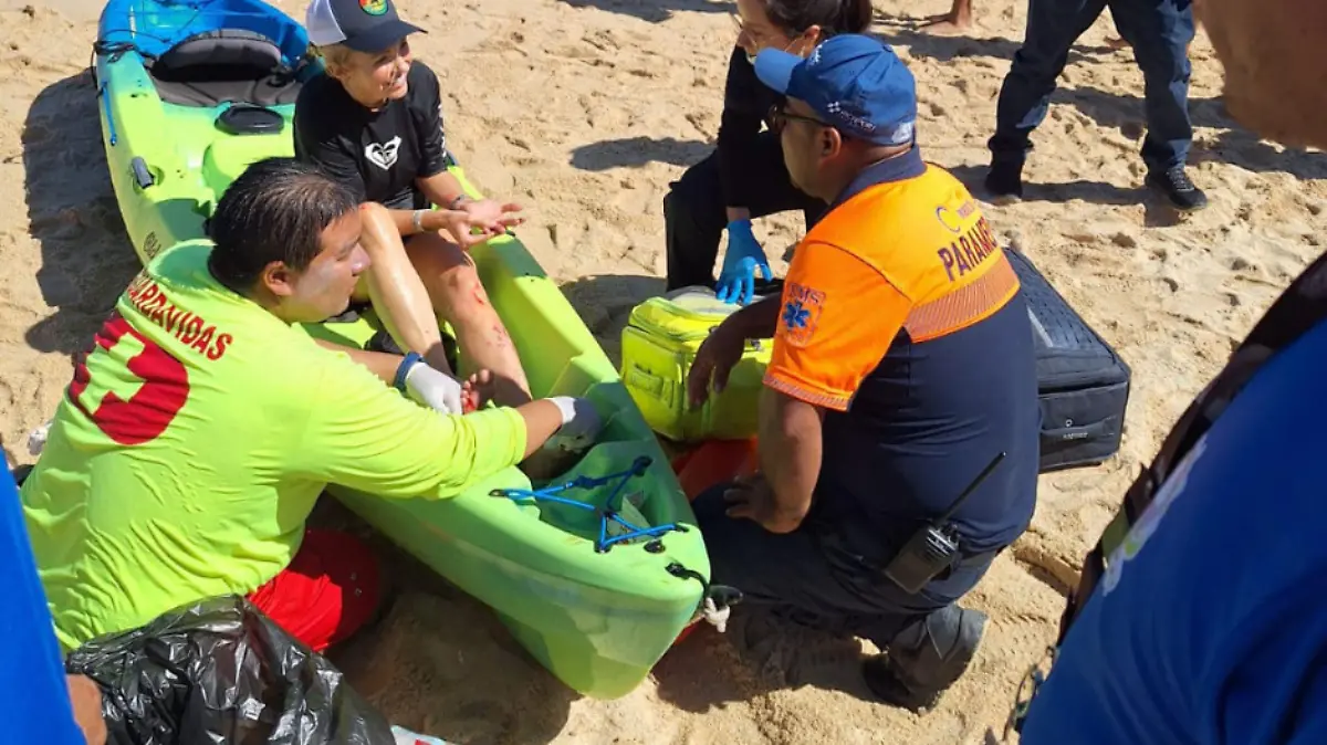 Guardavidas de ZOFEMAT brindan atención ante emergencias 